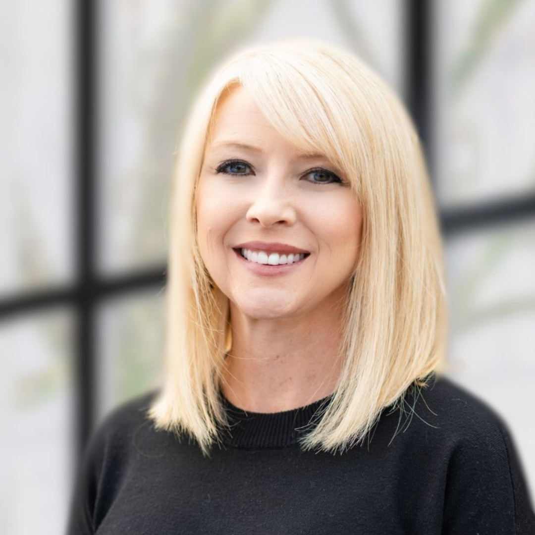 Erin Nichols Headshot