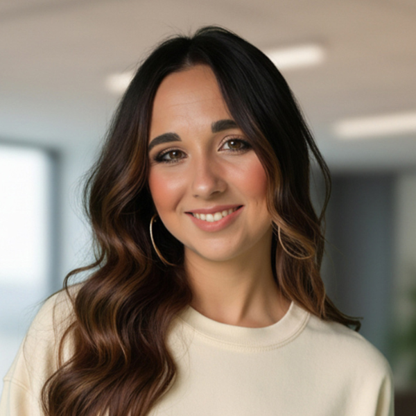 Rebecca Diaz De Leon Headshot